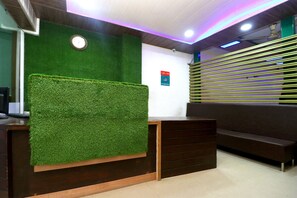 Reception - OYO 12966 Hotel Kuber (Dera Bassi)