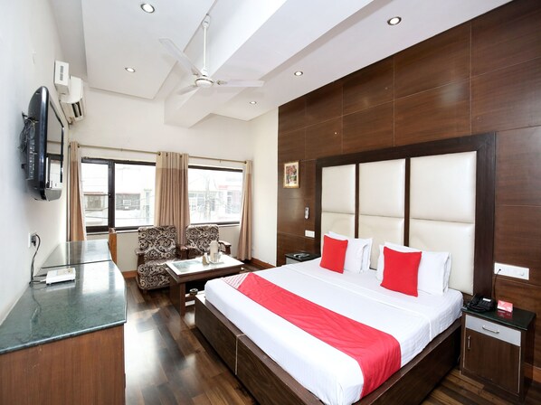 Double or Twin Room | Free WiFi - OYO 3972 Hotel Amar (Chandigarh)
