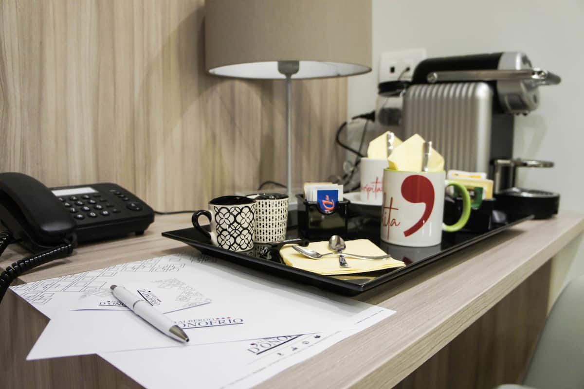Kamar Double Comfort, 1 Tempat Tidur Queen (LA PERA) | Didekorasi berbeda-beda dan dilengkapi dengan perabotan berbeda-beda