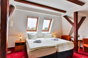 โต๊ะทำงาน, Wi-Fi ฟรี, ผ้าปูที่นอน