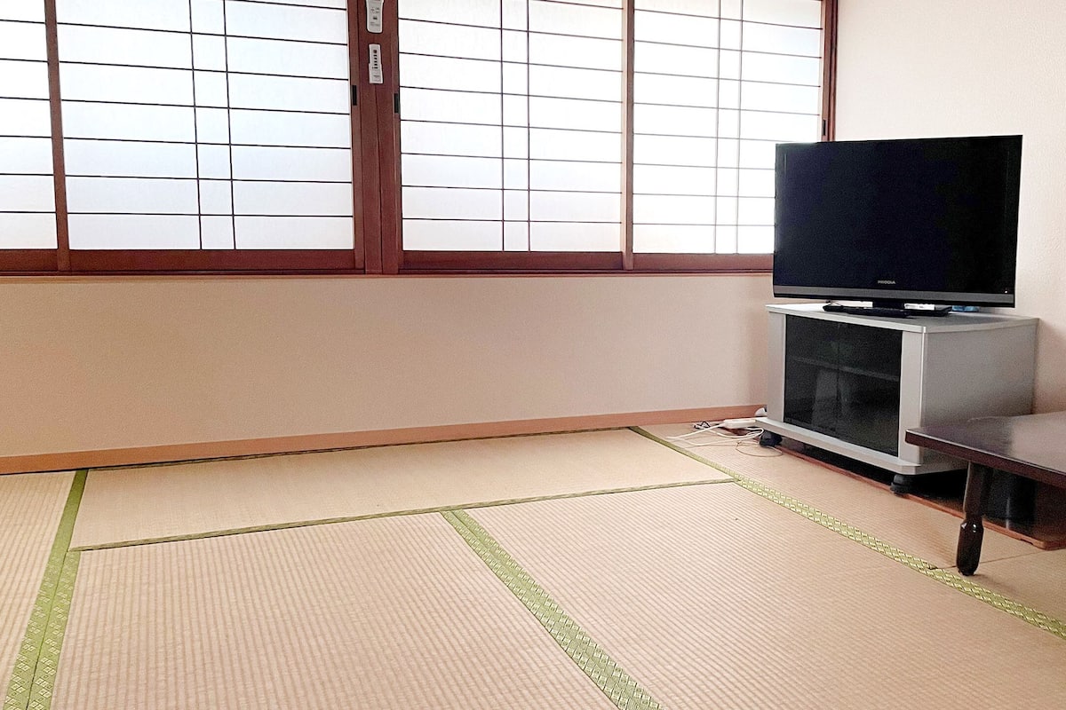 Phòng truyền thống (Old Wing,Japanese Style, For 6People) | Truy cập Internet không dây miễn phí, bộ trải giường