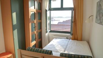 Apartment, 2 Bedrooms | Cots/infant beds