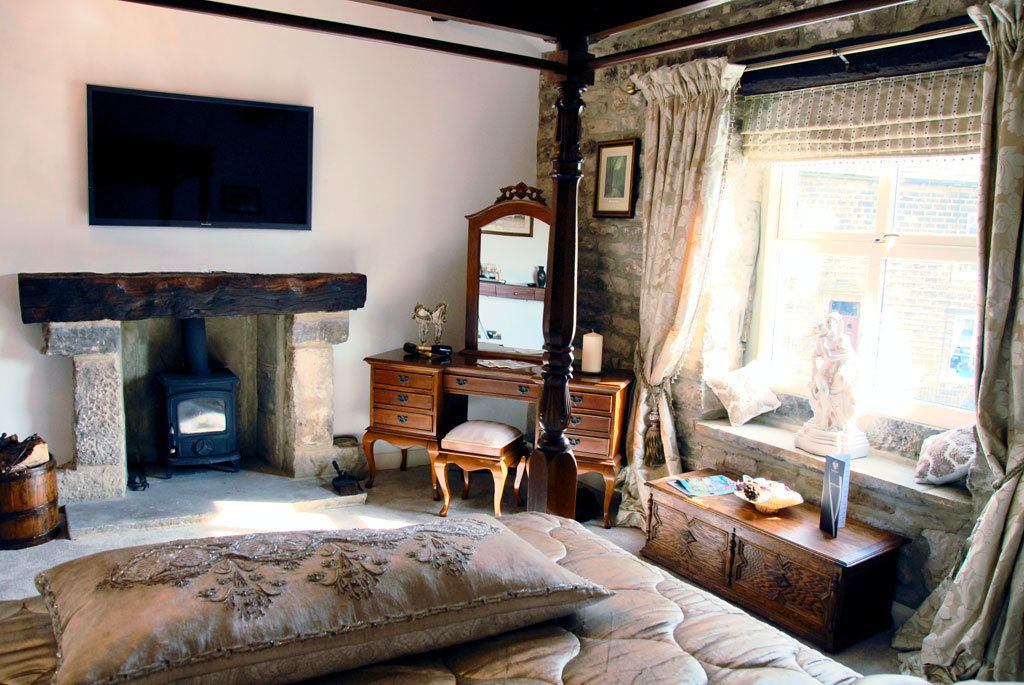 Oldside Room (4 Poster)