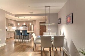 Dining - Large Sunset Balcony Two Bedroom (Asheville)