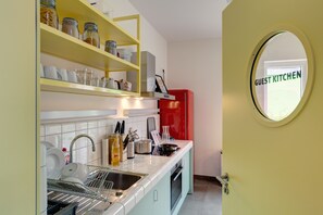 Refrigerador y microondas