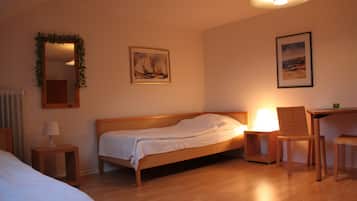 Double Room | Free WiFi, bed sheets