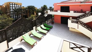 Terrace/patio - Nautilus Aparthotel (Sal)