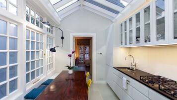 House | Private kitchen