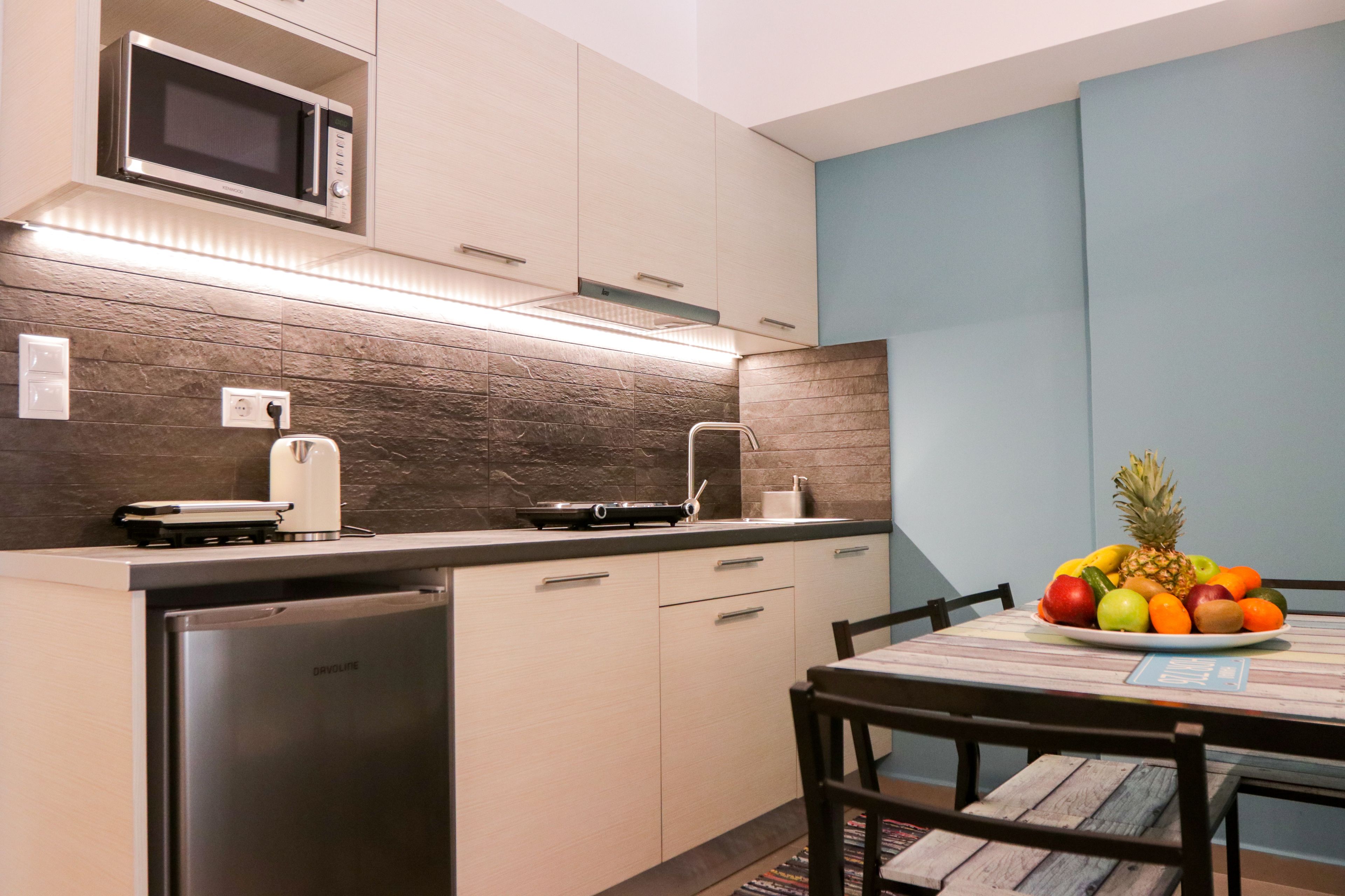 Suite, Balcony (Prestige) | Private kitchenette | Coffee/tea maker, fridge, microwave, stovetop