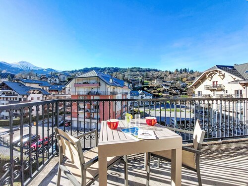 Le Grand Panorama 412 by Interhome