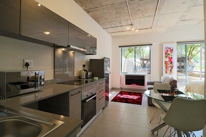 Lakeside Apartments