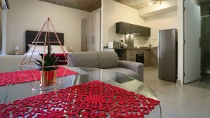Interior detail - Lakeside Apartments (Johannesburg)