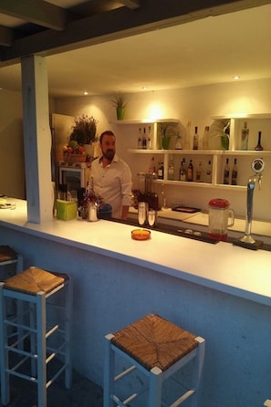 Bar (på overnatningsstedet)