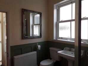 King Room & Shared Bathroom | Bathroom | Shower, towels, soap, toilet paper - The Haven (Gateshead)