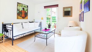 アパートメント (Katharina incl. 30 EUR cleaning fee) | リビング エリア | 薄型テレビ