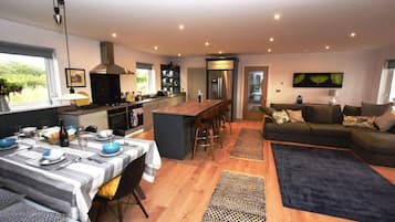 TV, DVD player, music library, video library