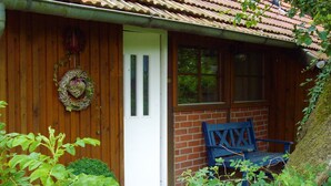Pintu masuk properti