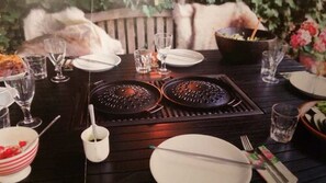 Outdoor dining - Ferienwohnung Spitzweg (Garlstorf am Walde)
