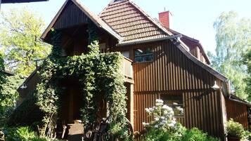 Bagian depan properti