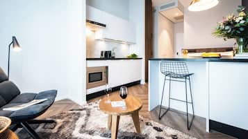 1 間臥室、高級寢具、筆電工作空間、隔音