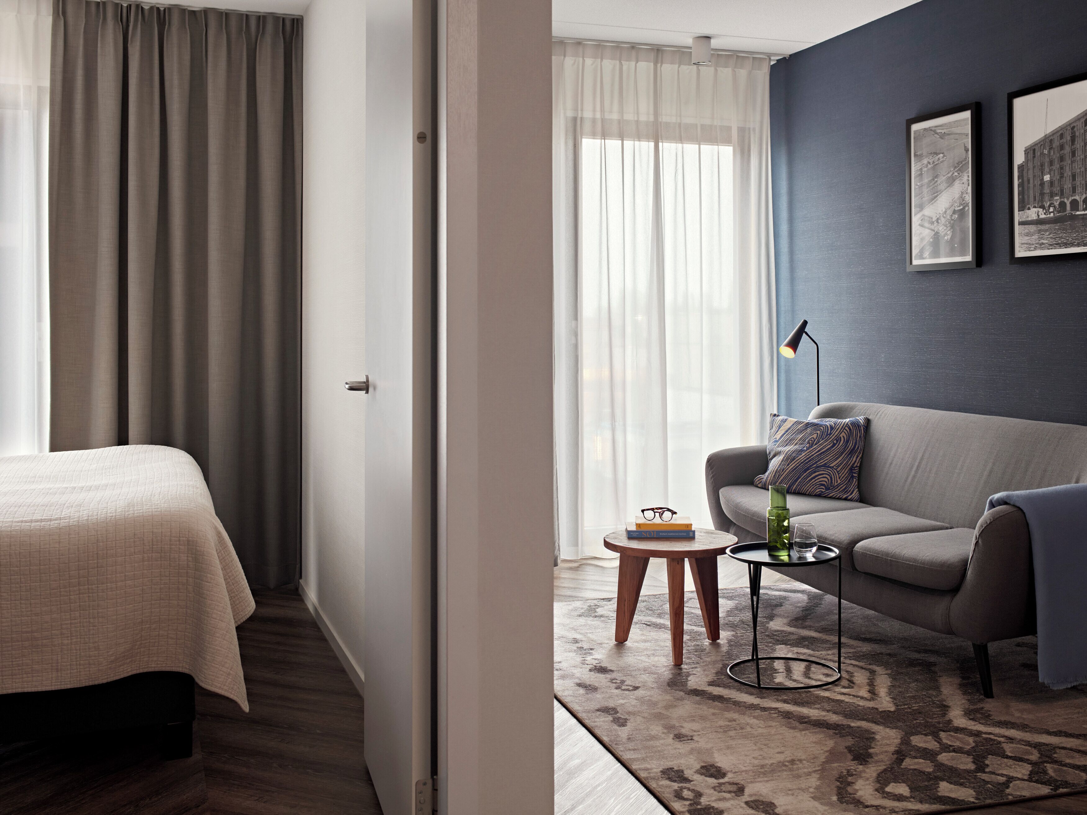 En 32-tommers Flatskjerm-TV med digitale kanaler