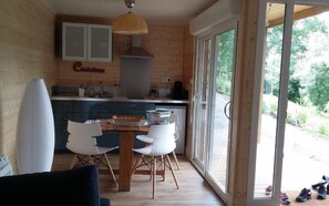 Romantic Chalet, Terrace, Mountain View | In-room dining - Chalet Bien-Hêtre (Fichous-Riumayou)