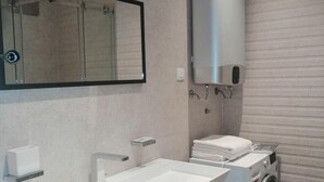 Unclassified image, 3 of 5, button - Royal Gardens Luxury Apartments (Budva)