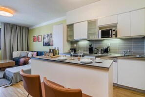 Private kitchen - Luxury Center APT by Michal&Friends (Prague)