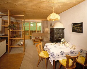 Flat-screen TV - Gasthof Alte Wacht (Jochberg)
