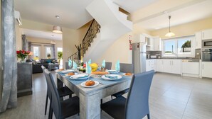 Villa, 3 Bedrooms, Private Pool | In-room dining