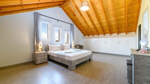 Villa, 3 Bedrooms, Private Pool | In-room safe, blackout drapes, soundproofing, iron/ironing board