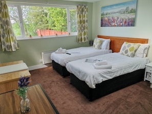 Chalet, salle de bains privée (Ruby) | 1 chambre