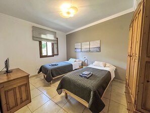 4 chambres, accès Internet