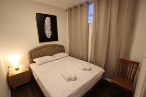 Family Apartment, 1 Bedroom | 1 bedroom, free WiFi, bed sheets - Arendalzrail Apartments - Balfour St. 61 (Bat Yam)