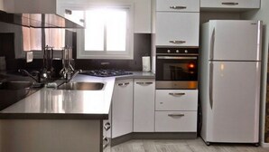 Apartamento familiar, 3 habitaciones | Cocina privada