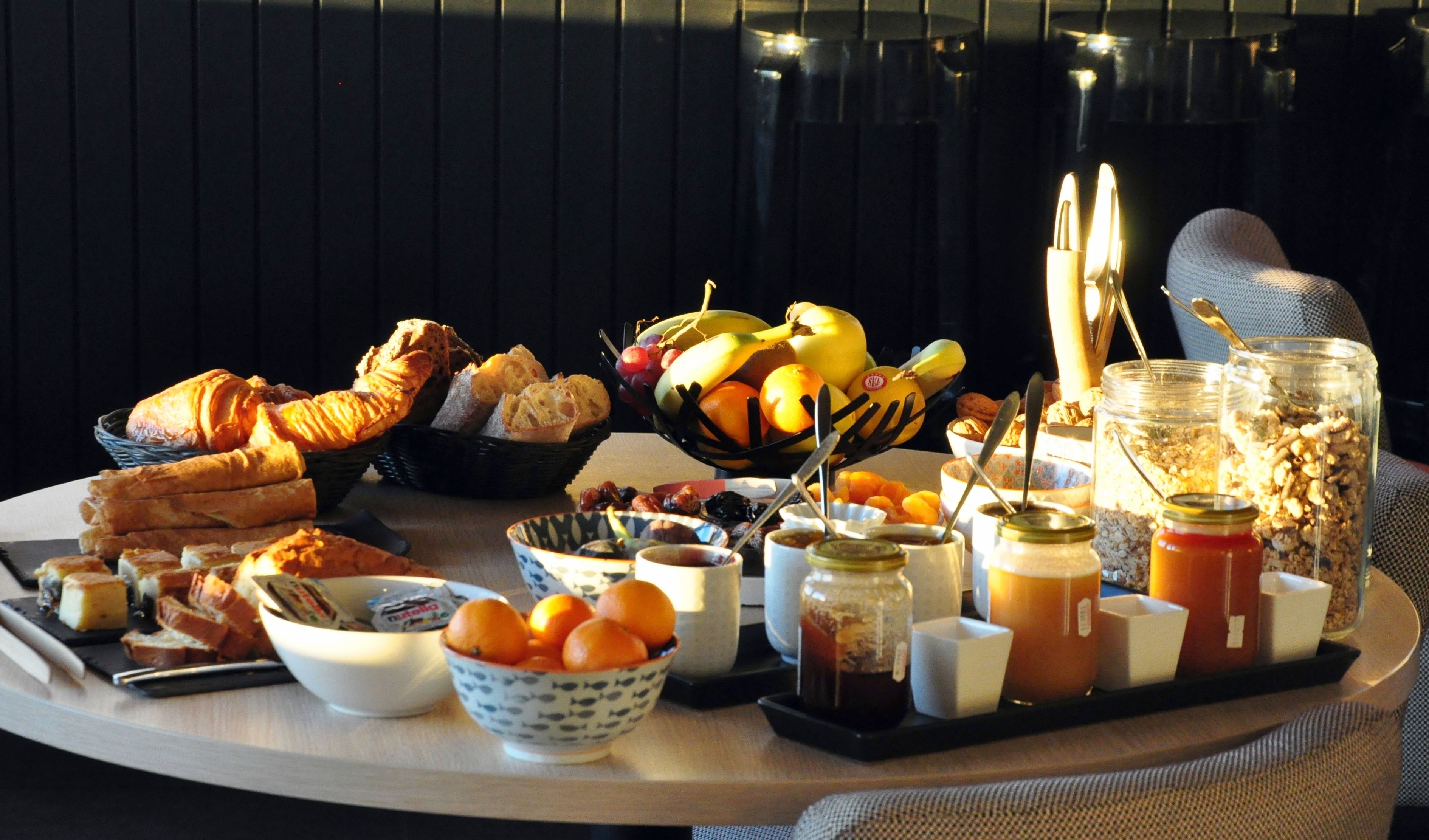daily buffet breakfast (eur 14 per person)