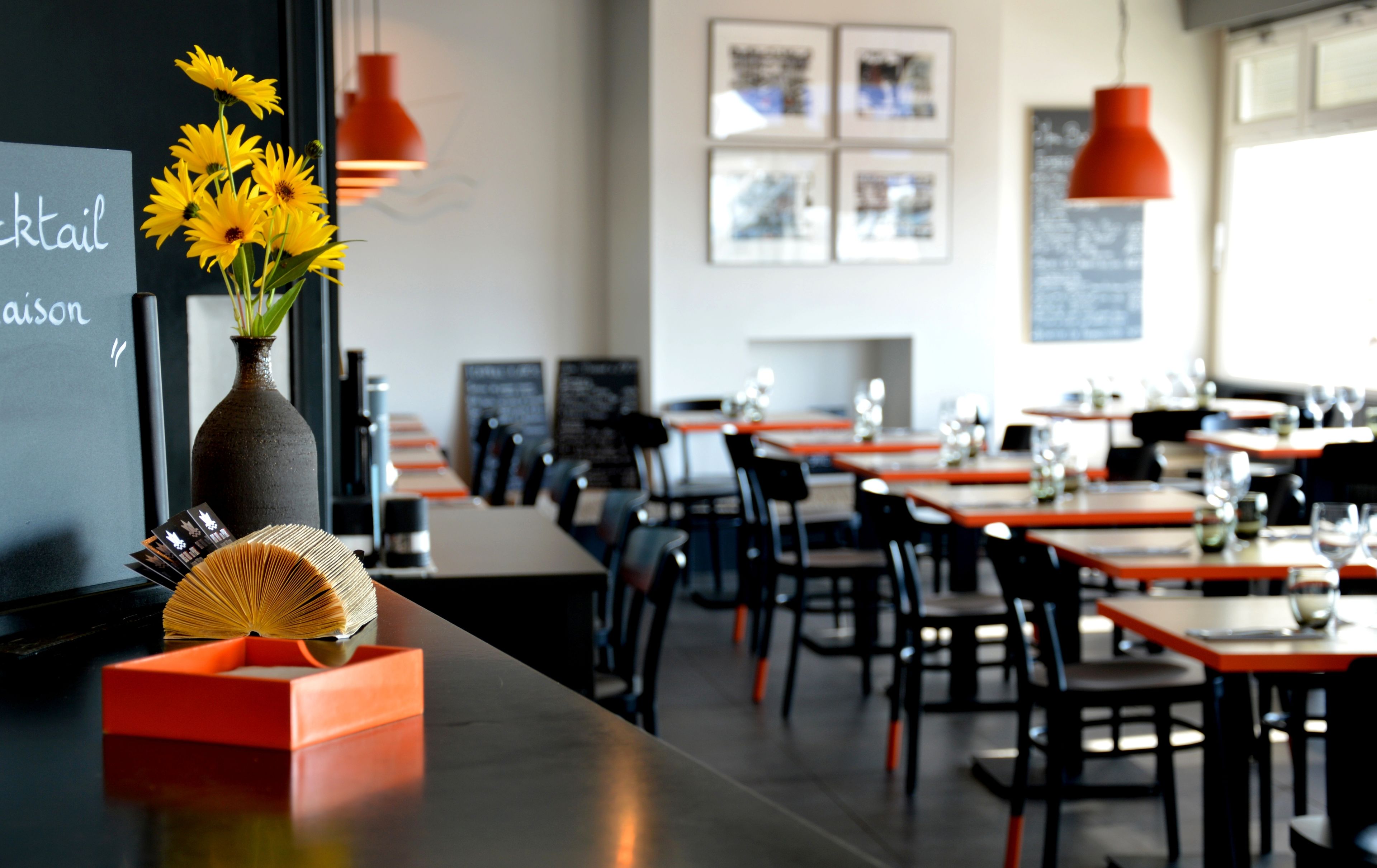Déjeuner et dîner servis sur place