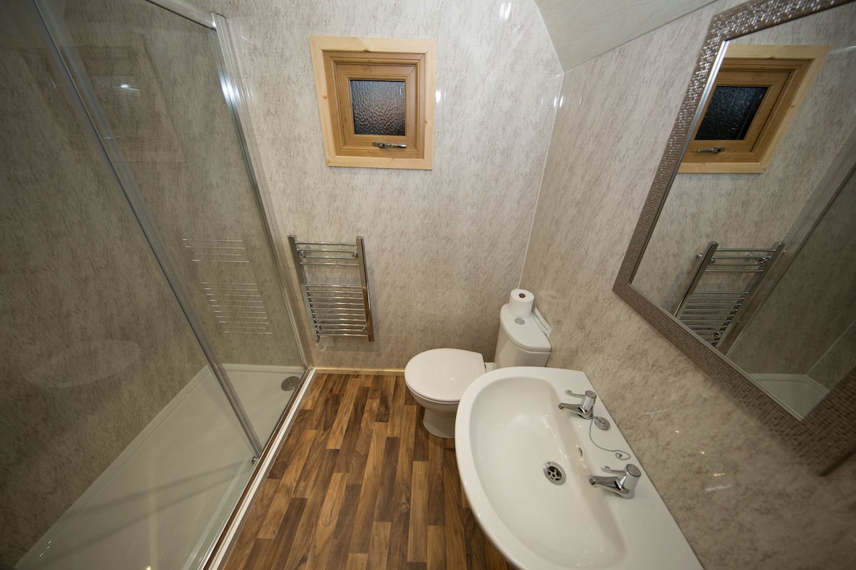 Chambre | Salle de bain | Articles de toilette (gratuits), savon, shampooing, papier de toilette