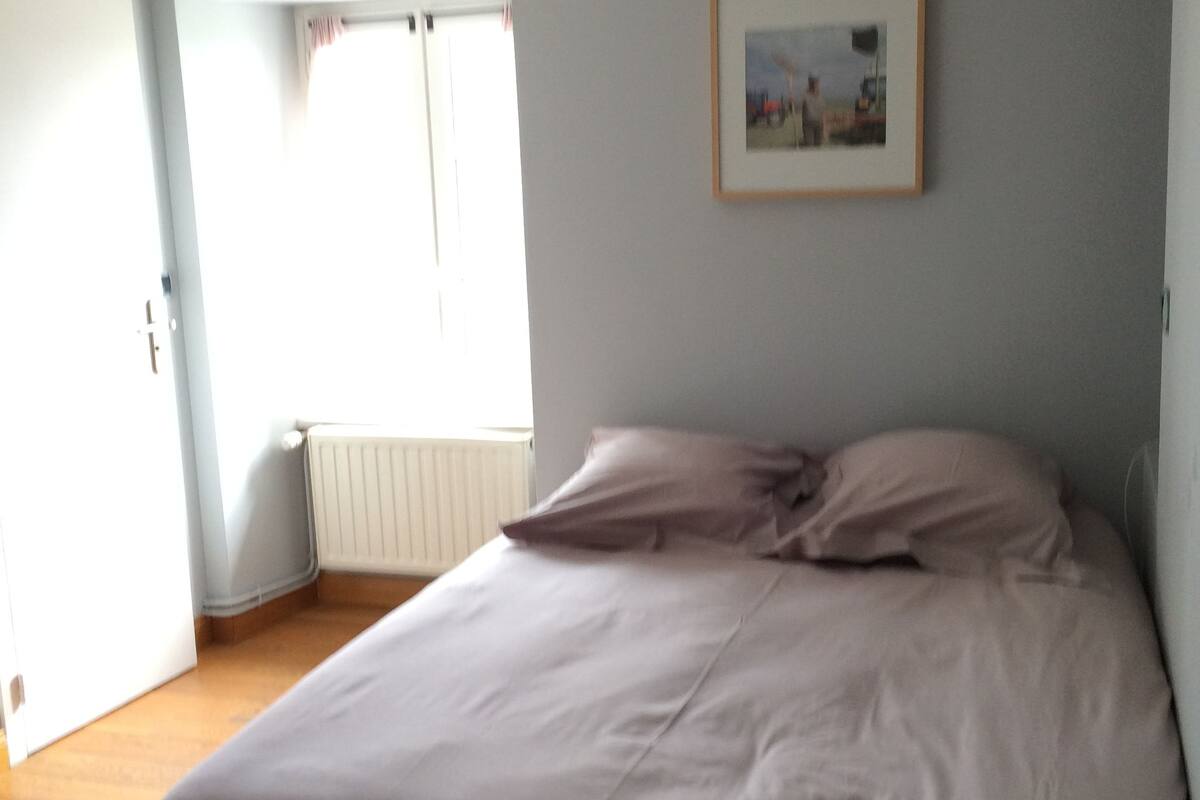 Doppelzimmer | Hochwertige Bettwaren, individuell dekoriert, individuell eingerichtet