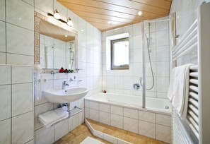 Chambre Double | Salle de bain