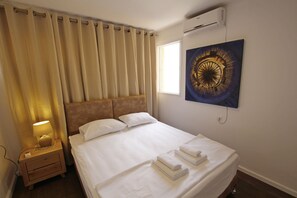 Family Apartment, 3 Bedrooms | 2 bedrooms, desk, free WiFi - Arendalzrail Apartment - Hertsel St. 4 (Bat Yam)