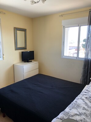 3 bedrooms, iron/ironing board, WiFi, bed sheets - Attic Lo Pagan in Mar Menor (San Pedro del Pinatar)