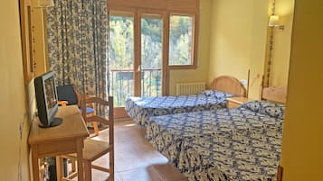 Desk, cribs/infant beds, free WiFi, bed sheets