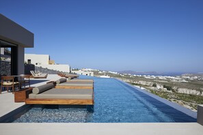 Pool - North Santorini A Luxury Spa Hotel (Santorini)