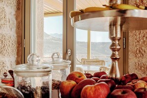 Breakfast buffet - Akrolithi Guesthouse (East Mani)