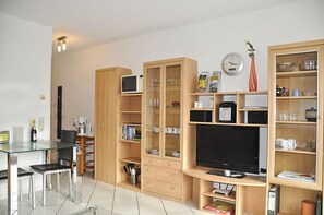 Leilighet (50) | Oppholdsrom | En 18-tommers Flatskjerm-TV med kabel-kanaler