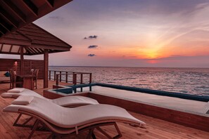 Water Suite | Private pool - VARU by Atmosphere - All Inclusive with Free Transfers (Madivaru)