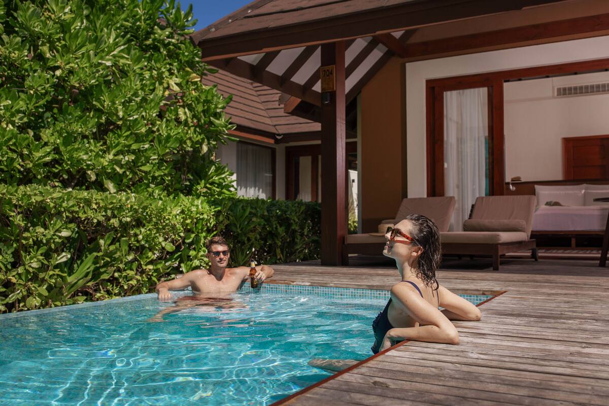 Beach Villa (Private Pool) | Bộ trải giường bằng vải cotton Ai Cập, bộ đồ giường cao cấp 
