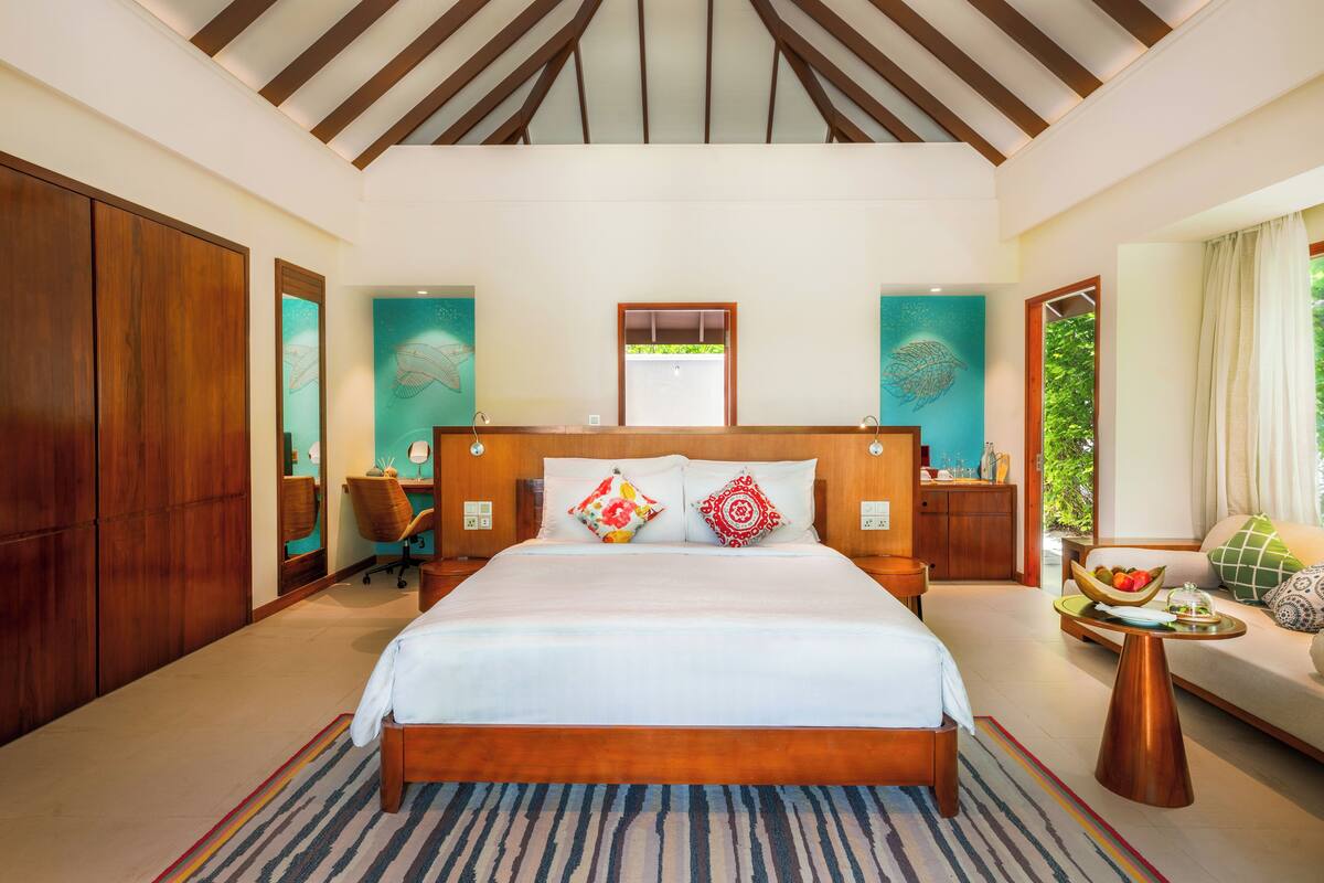 Beach Villa | Khu phòng khách | TV LED 41-inch có truyền hình cáp, TV, banh bàn 