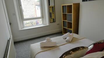 Nhà, nhiều giường | Trang trí khác biệt, trang bị nội thất với thiết kế riêng biệt